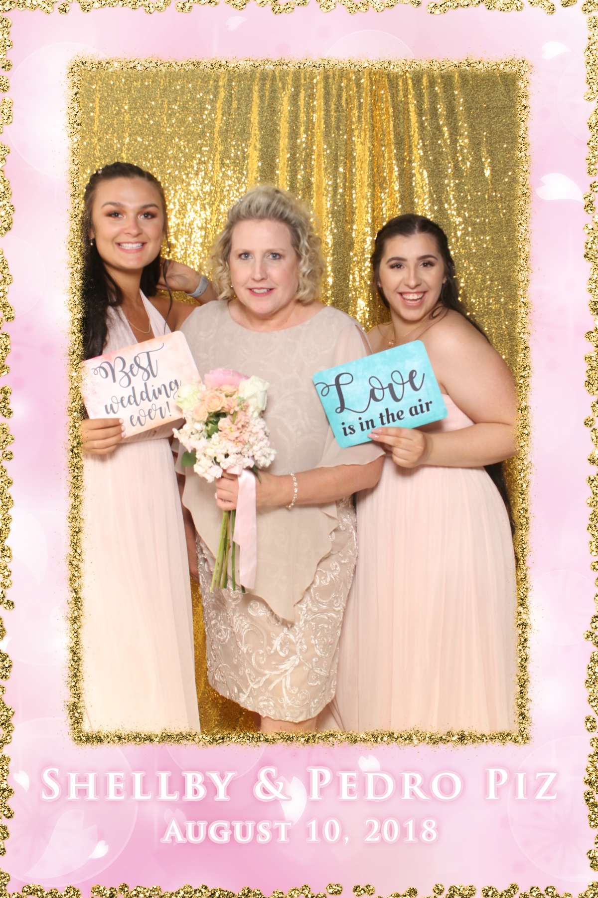 Piz Wedding | View more photos from the event at gallery.niknoxphotobox.com/u/NiKnox-Photo-Box/Piz-Wedding